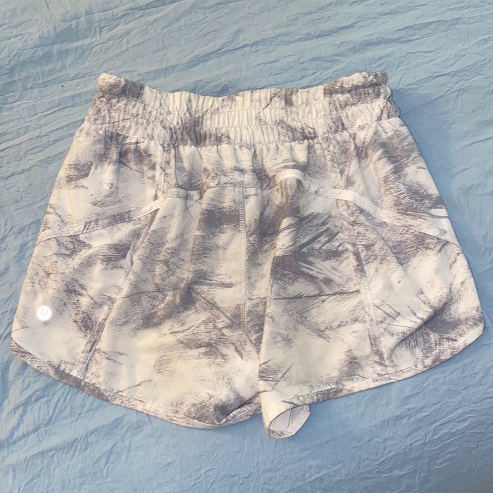 Lululemon run time shorts, size 6